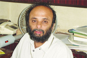 सोशल मिडियावरही निलंबनाबद्दल नाराजीच सोशल मिडियावरही निलंबनाबद्दल नाराजीच