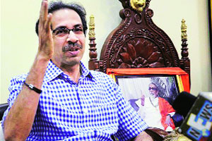 ‘काँग्रेस-राष्ट्रवादीला उखडणे हेच लक्ष्य’ ‘काँग्रेस-राष्ट्रवादीला उखडणे हेच लक्ष्य’