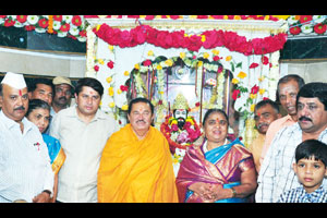 अगस्ती मंदिराला सव्वा कोटींचा निधी- पिचड अगस्ती मंदिराला सव्वा कोटींचा निधी- पिचड