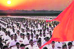 भाजपमध्ये संघाची घुसखोरी
