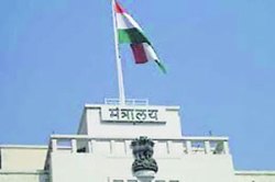 हे निर्णयपर्व की घोषणापर्वच?