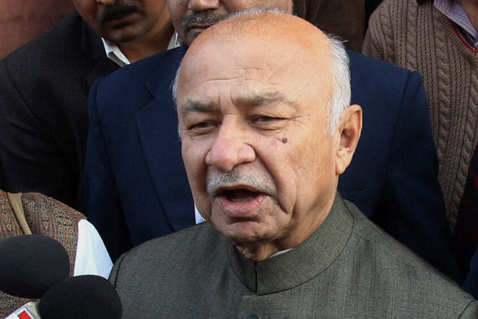 सोनिया गांधींचे समर्थ नेतृत्व अ‍ॅनी बेझंटच्या पुढचे