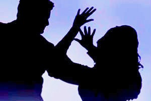 मोहोळच्या बलात्कार प्रकरणाचा तपास अन्य पोलिसांकडे सोपवावा मोहोळच्या बलात्कार प्रकरणाचा तपास अन्य पोलिसांकडे सोपवावा