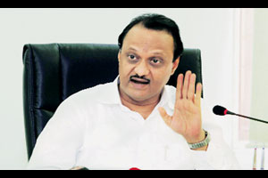 ‘पैसेवाटपात अटक झालेल्यांना लोकप्रतिनिधी होऊ देऊ नका’ ‘पैसेवाटपात अटक झालेल्यांना लोकप्रतिनिधी होऊ देऊ नका’