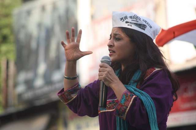 राहुल गांधी हे ‘टेडी बिअर’- ‘आप’च्या शाजिया इल्मींची टीका राहुल गांधी हे ‘टेडी बिअर’- ‘आप’च्या शाजिया इल्मींची टीका