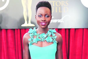 ल्युपिटा एन्योन्गो ल्युपिटा एन्योन्गो