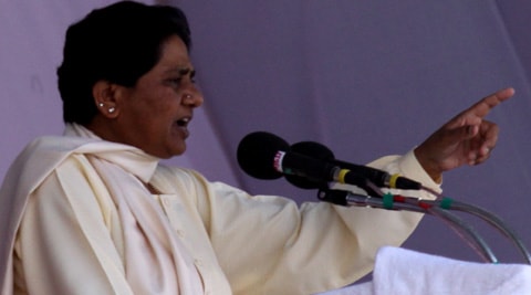 बसप केंद्रात सत्तासमतोल साधणार -मायावती बसप केंद्रात सत्तासमतोल साधणार -मायावती