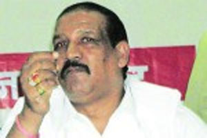 विजयकुमार गावित यांची मोदींवर स्तुतीसुमने विजयकुमार गावित यांची मोदींवर स्तुतीसुमने