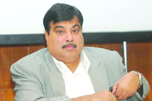नितीन गडकरी आज पुण्यात