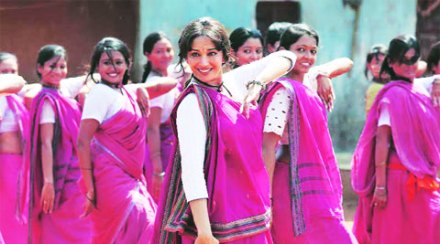 लालभडक गुलाबी