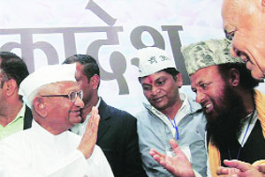 अण्णांची ‘ममता’ आटली !