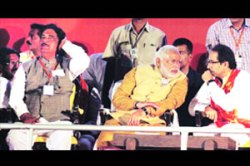 महाराष्ट्रातही मोदींचे धक्कातंत्र ?