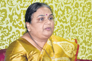 अधिकाऱ्यांनी ‘बी गूड, डू गूड’ हे तत्त्व पाळावे- नीला सत्यनारायण अधिकाऱ्यांनी ‘बी गूड, डू गूड’ हे तत्त्व पाळावे- नीला सत्यनारायण