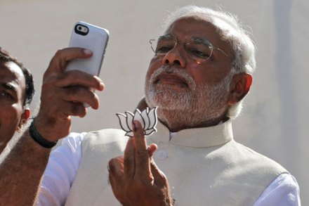 नरेंद्र मोदींना ‘कमळ दर्शन’ भोवले