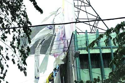 महावितरणचे लाखोंचे नुकसान महावितरणचे लाखोंचे नुकसान