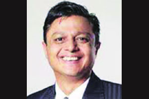 खासदारकी नाहीच,पण आमदारकीही गेली! खासदारकी नाहीच,पण आमदारकीही गेली!