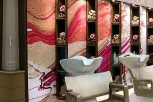 पार्लरचा ‘मेकओव्हर’ पार्लरचा ‘मेकओव्हर’