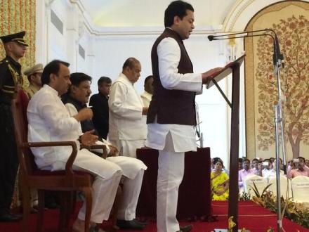 अमित देशमुख आणि अब्दुल सत्तार यांचा मंत्रिमंडळात समावेश