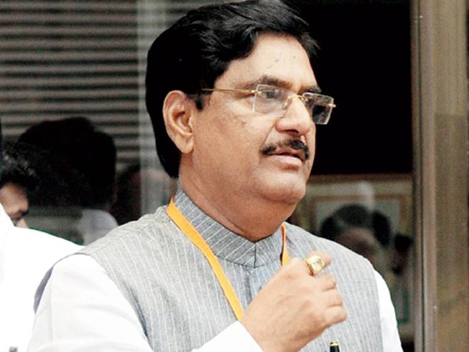 गोपीनाथ मुंडेंच्या अंत्यदर्शनासाठी मुंबई-लातूर विशेष रेल्वे गोपीनाथ मुंडेंच्या अंत्यदर्शनासाठी मुंबई-लातूर विशेष रेल्वे