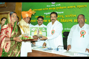 दुग्धव्यवसायात आधुनिक तंत्रज्ञानाचा अवलंब करावा- जयंत पाटील दुग्धव्यवसायात आधुनिक तंत्रज्ञानाचा अवलंब करावा- जयंत पाटील