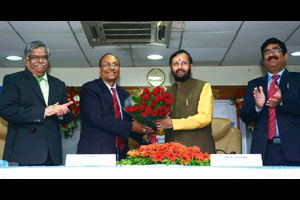 राज्यातील निवडणुकीत परिवर्तन अटळ – जावडेकर राज्यातील निवडणुकीत परिवर्तन अटळ – जावडेकर