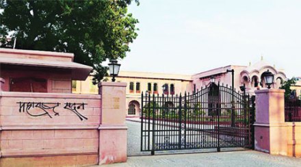 मतांचे ध्रुवीकरण टाळण्यासाठी काँग्रेसचे मौन? मतांचे ध्रुवीकरण टाळण्यासाठी काँग्रेसचे मौन?