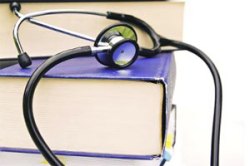 चंद्रपूरचे वैद्यकीय महाविद्यालय दोन खात्यांतील वादात अडकले