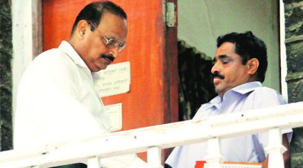 मॉडेलला ओळखत असल्याची पारसकर यांची कबुली