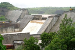 निळवंडेतील विसर्ग वाढला