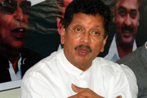 रेडी व आरोंदा बंदरांचा वस्तुनिष्ठ अहवाल देण्याचे निर्देश रेडी व आरोंदा बंदरांचा वस्तुनिष्ठ अहवाल देण्याचे निर्देश