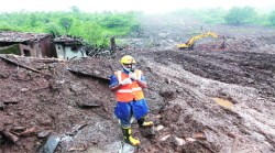 माळीण पुनर्वसनात भांडीकुंडी आणि जीवनावश्यक वस्तूंसाठी विशेष पॅकेज