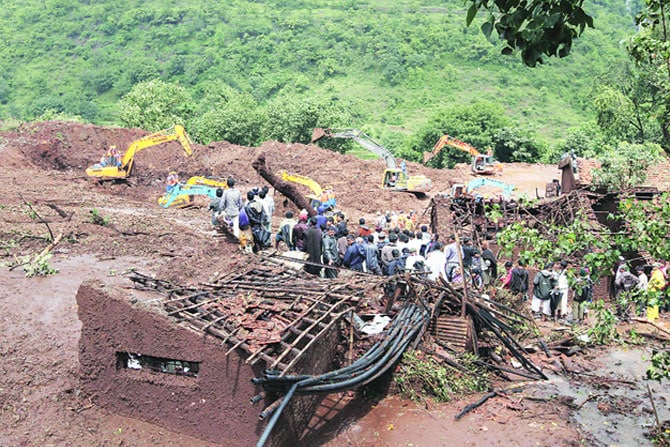 माळीण दुर्घटनेमागे नैसर्गिक कारणेच! माळीण दुर्घटनेमागे नैसर्गिक कारणेच!