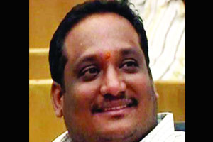 महापौर दटकेंसमोर विकासप्रकल्प पूर्ण करण्याचे आव्हान