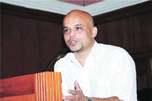 शून्यातून विश्व निर्माण करायचे आहे -जय कवळी