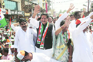 ‘लोक प्रादेशिक पक्षांना मर्यादित ठेवतील’ ‘लोक प्रादेशिक पक्षांना मर्यादित ठेवतील’