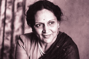 अभिनेत्री-निर्माती-दिग्दर्शिकेची परंपरा अभिनेत्री-निर्माती-दिग्दर्शिकेची परंपरा