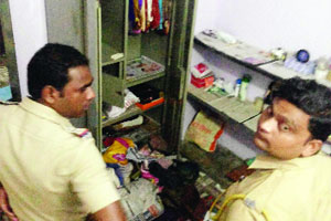 पत्रकार सहनिवासातील चार सदनिकांमध्ये चोरी