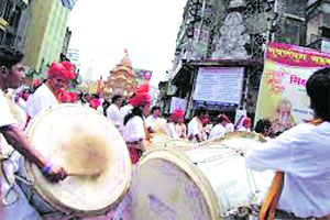 संधिसाधूपणाचेच दर्शन