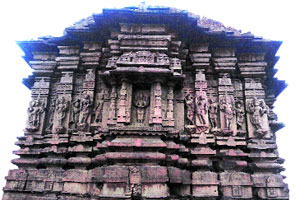 धर्मापुरीचे दुर्लक्षित शिल्पवैभव