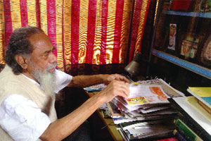 अरण्यऋषीची अविरत साहित्य साधना