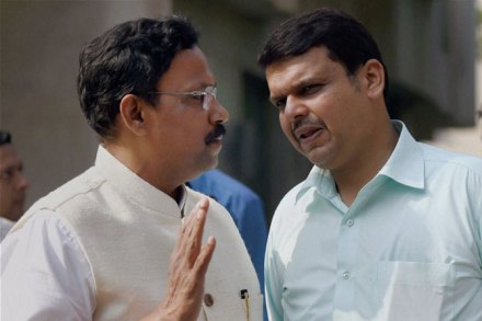 नाटय़संमेलन यशस्वी केलेले बेळगावकर आता सरकारी अनुदानाच्या प्रतीक्षेत