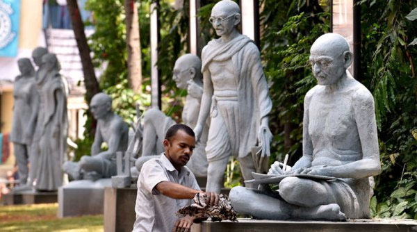 आजपासून ‘स्वच्छ भारत’ अभियानास प्रारंभ आजपासून ‘स्वच्छ भारत’ अभियानास प्रारंभ