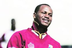 लॉइड, रिचर्ड्स यांनी आत्मविश्वास वाढवला -सॅम्युअल्स