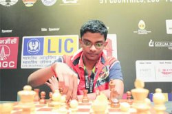 नारायणनचा पोलंडच्या ग्रँडमास्टरवर विजय