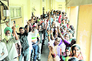 ‘लक्ष्मीदर्शना’चे ‘बूमरँग’