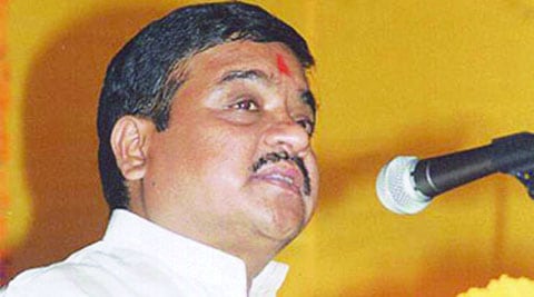 आर. आर. पाटील घसरले
