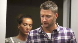 क्लार्कची कारकीर्द संपली?