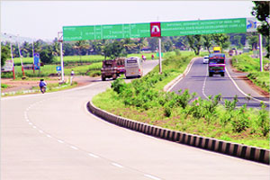 नियमभंगाचे ‘टोल’मार्ग