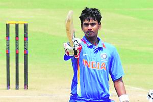 अय्यरचे शतकी श्रेय अय्यरचे शतकी श्रेय