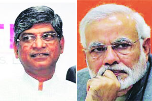 विज्ञान परिषदेत मोदींच्या शेजारी वेळूकर?